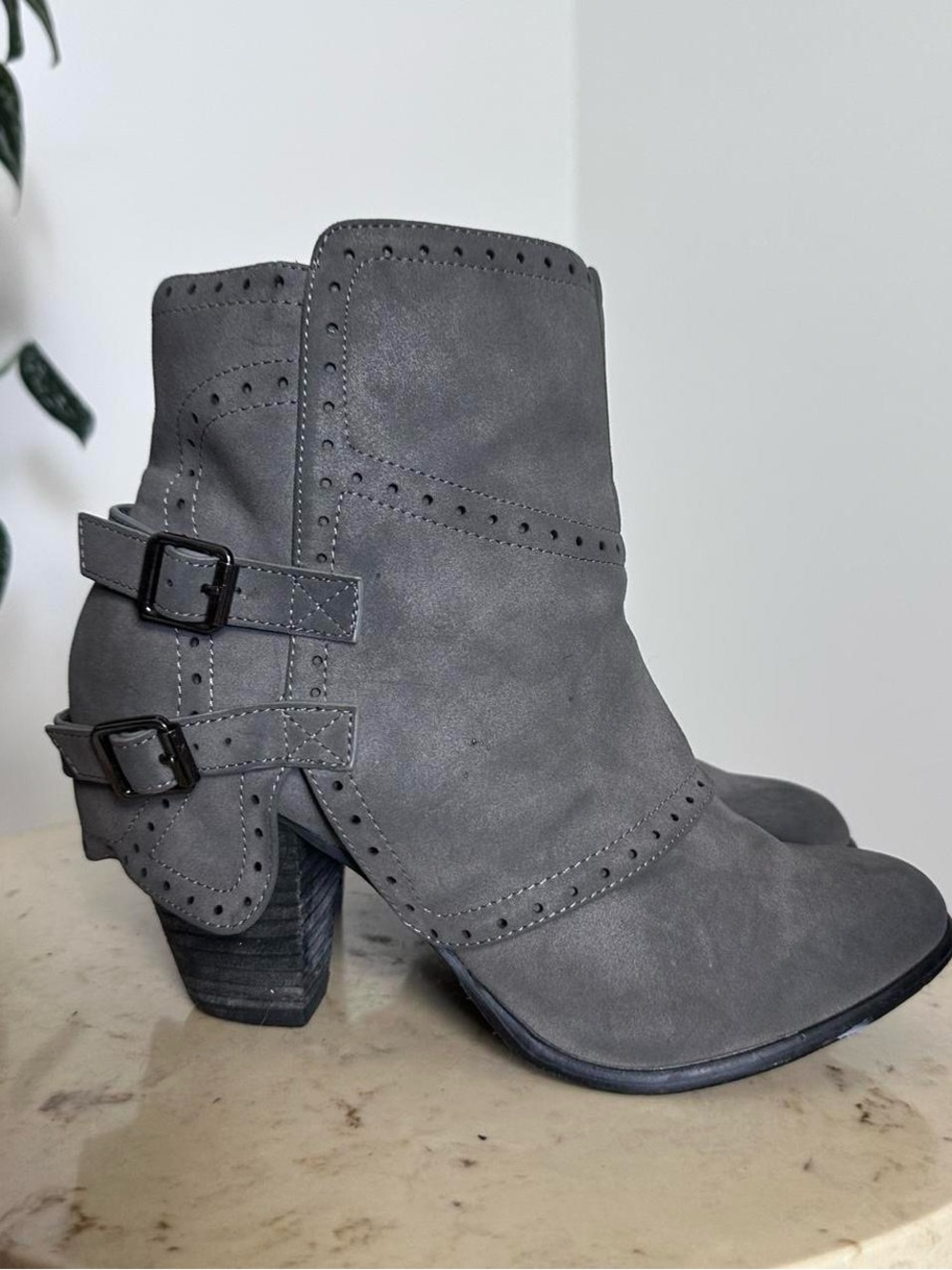 Vintage fold over buckle straps short ankle length faux leather heeled boots